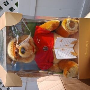 Disney Heirloom Winnie the Pooh